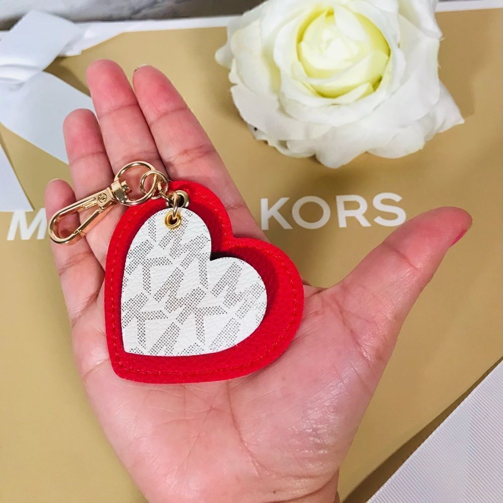 Michael kors HEART CHARM RED